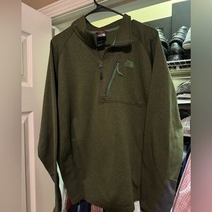North face partial zip up fleece